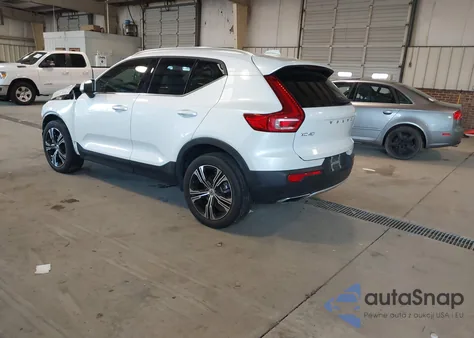 2020 Volvo Xc40 T4 Inscription z USA, uszkodzony, nr VIN YV4AC2HL9L2287186